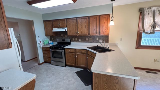 13841 Stoney Creek Drive, North Royalton, OH 44133