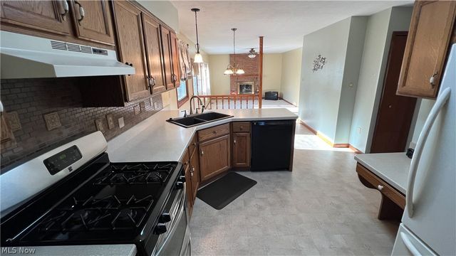 13841 Stoney Creek Drive, North Royalton, OH 44133