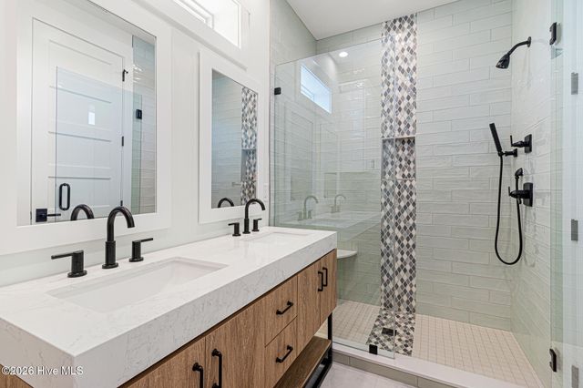 524 N Kinston Avenue, Atlantic Beach, NC 28512