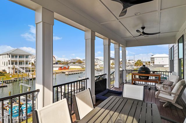 524 N Kinston Avenue, Atlantic Beach, NC 28512