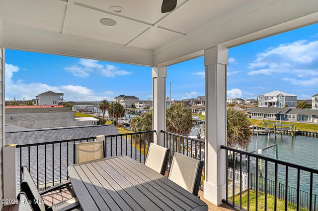 524 N Kinston Avenue, Atlantic Beach, NC 28512