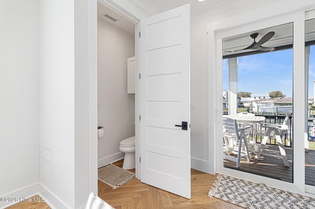 524 N Kinston Avenue, Atlantic Beach, NC 28512