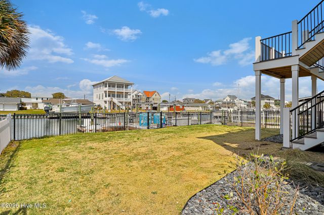 524 N Kinston Avenue, Atlantic Beach, NC 28512