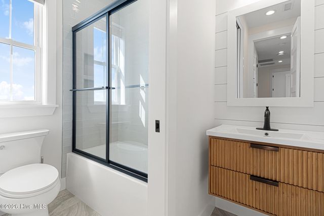 524 N Kinston Avenue, Atlantic Beach, NC 28512