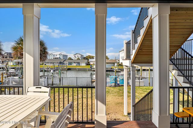 524 N Kinston Avenue, Atlantic Beach, NC 28512