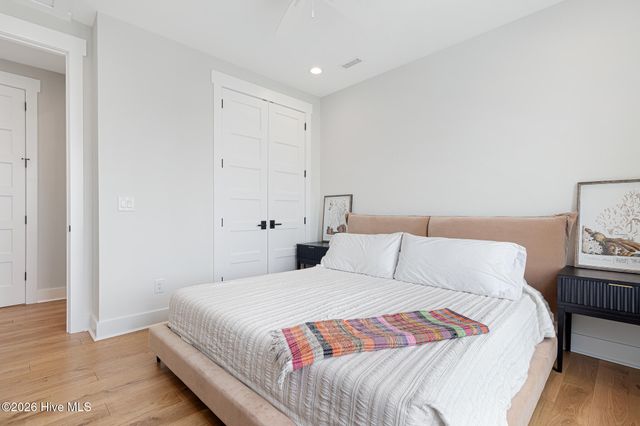 524 N Kinston Avenue, Atlantic Beach, NC 28512