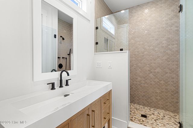 524 N Kinston Avenue, Atlantic Beach, NC 28512