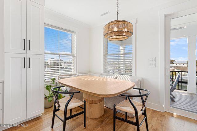 524 N Kinston Avenue, Atlantic Beach, NC 28512