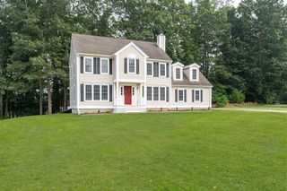 7 Manor Ln, Oxford, MA 01540