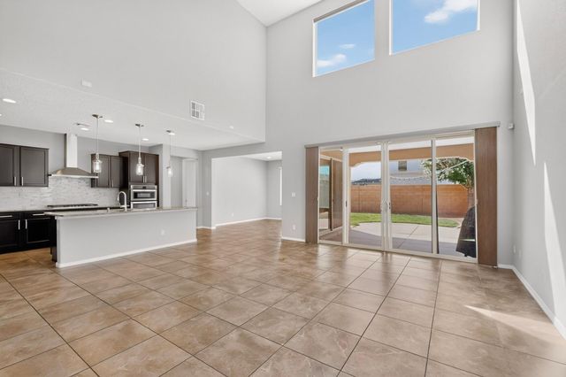 2716 Bayas Road SE, Rio Rancho, NM 87124