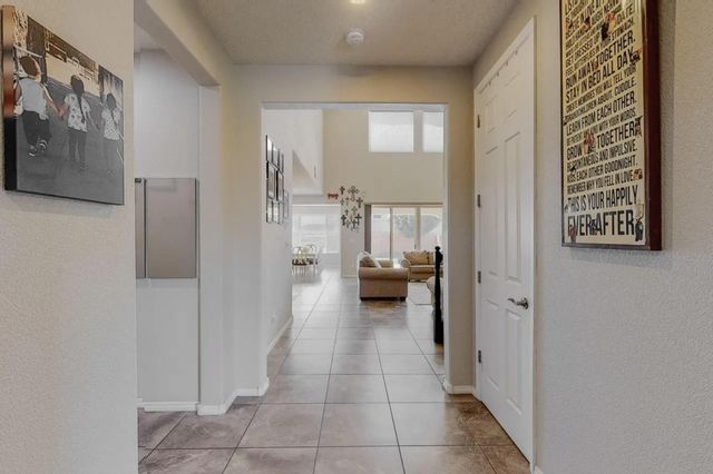 2716 Bayas Road SE, Rio Rancho, NM 87124
