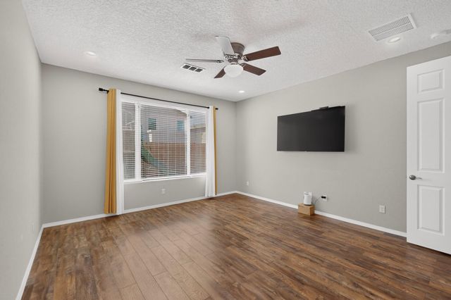2716 Bayas Road SE, Rio Rancho, NM 87124