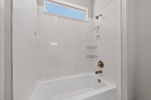 2716 Bayas Road SE, Rio Rancho, NM 87124