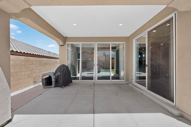 2716 Bayas Road SE, Rio Rancho, NM 87124