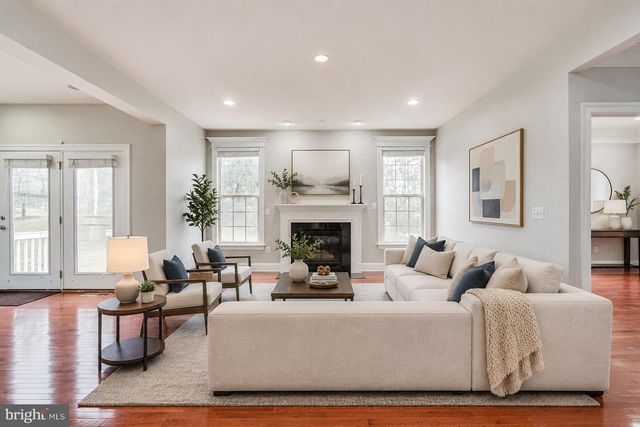 42695 MACAULEY PL, Ashburn, VA 20148