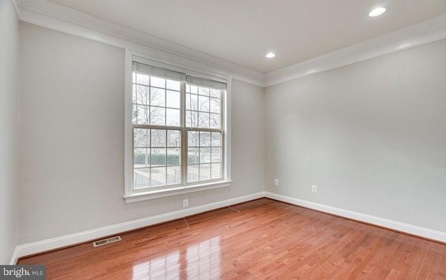 42695 MACAULEY PL, Ashburn, VA 20148