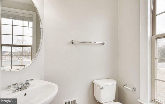 42695 MACAULEY PL, Ashburn, VA 20148