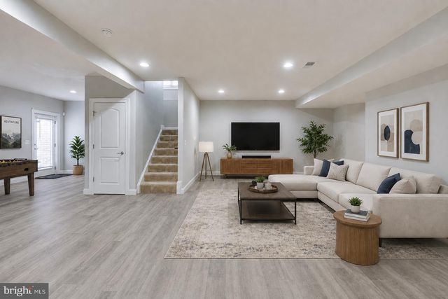 42695 MACAULEY PL, Ashburn, VA 20148