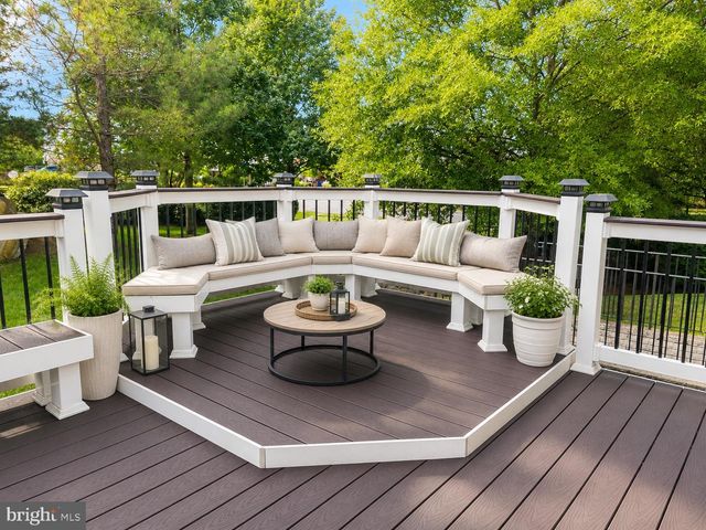 42695 MACAULEY PL, Ashburn, VA 20148