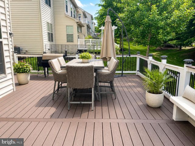42695 MACAULEY PL, Ashburn, VA 20148