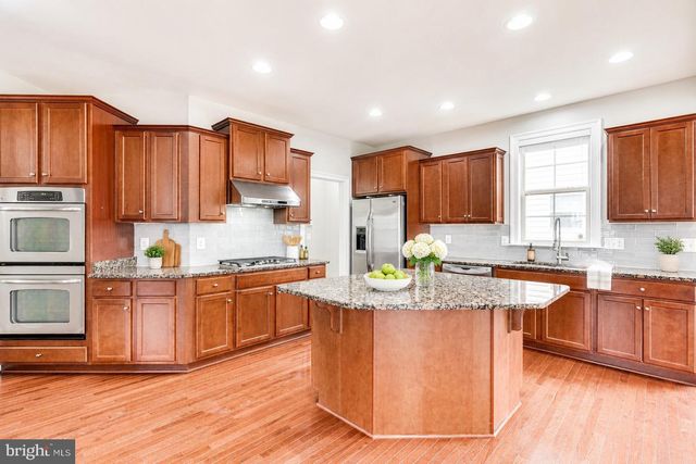 42695 MACAULEY PL, Ashburn, VA 20148