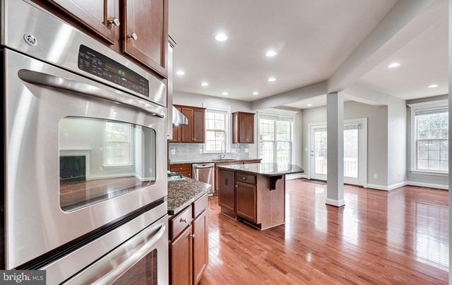 42695 MACAULEY PL, Ashburn, VA 20148