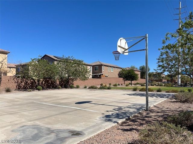 732 RUSTIC DESERT Place, Henderson, NV 89011