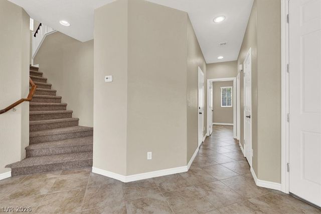 732 RUSTIC DESERT Place, Henderson, NV 89011