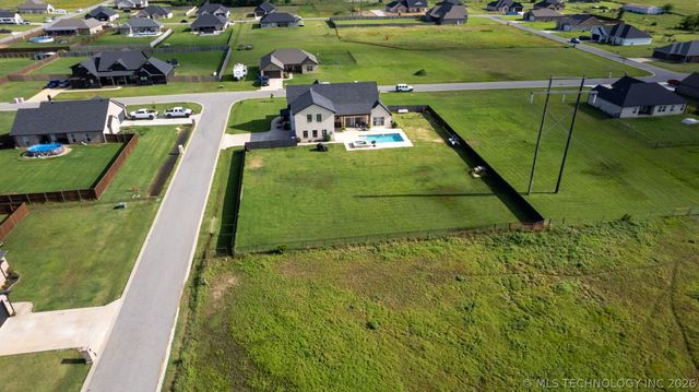 19 Conner Way, Calera, OK 74730