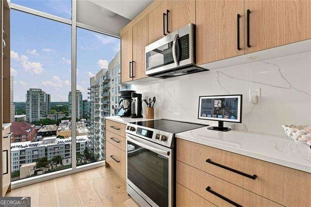 950 W Peachtree Street NW 2009, Atlanta, GA 30309