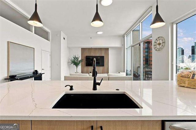 950 W Peachtree Street NW 2009, Atlanta, GA 30309
