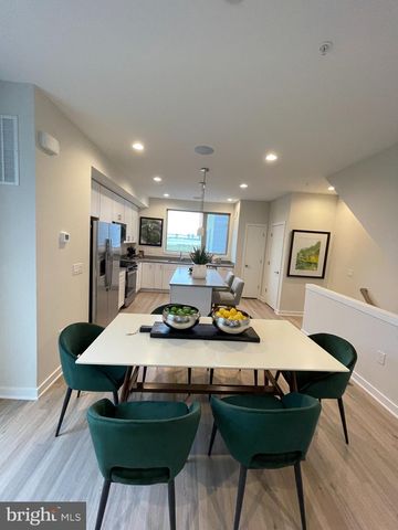 3125 BEACHVIEW LN, Philadelphia, PA 19125