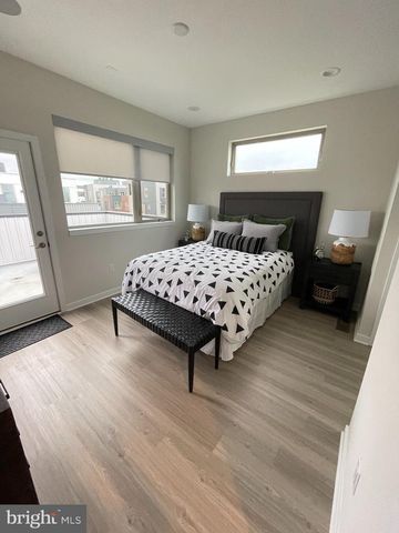 3125 BEACHVIEW LN, Philadelphia, PA 19125