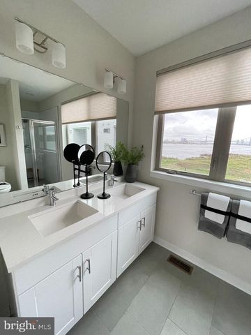 3125 BEACHVIEW LN, Philadelphia, PA 19125