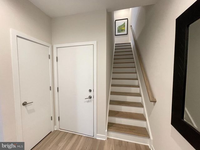 3125 BEACHVIEW LN, Philadelphia, PA 19125