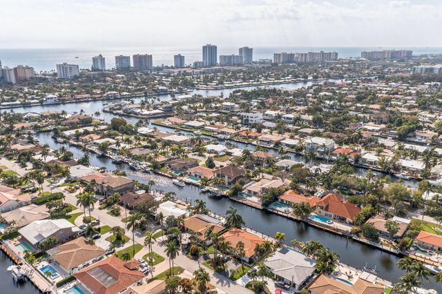 2461 SE 10th Street, Pompano Beach, FL 33062