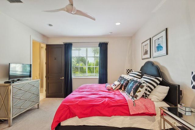 2461 SE 10th Street, Pompano Beach, FL 33062