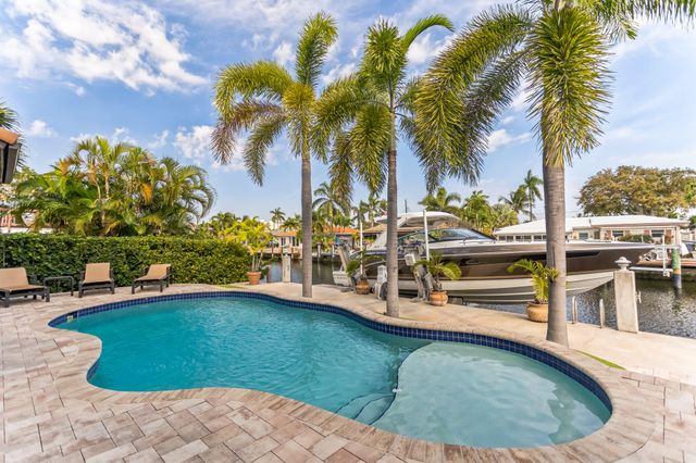 2461 SE 10th Street, Pompano Beach, FL 33062