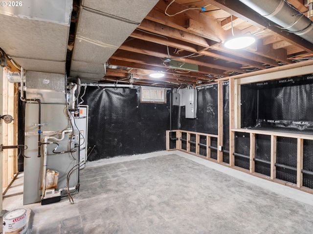 10059 Ne BEECH St, Portland, OR 97220