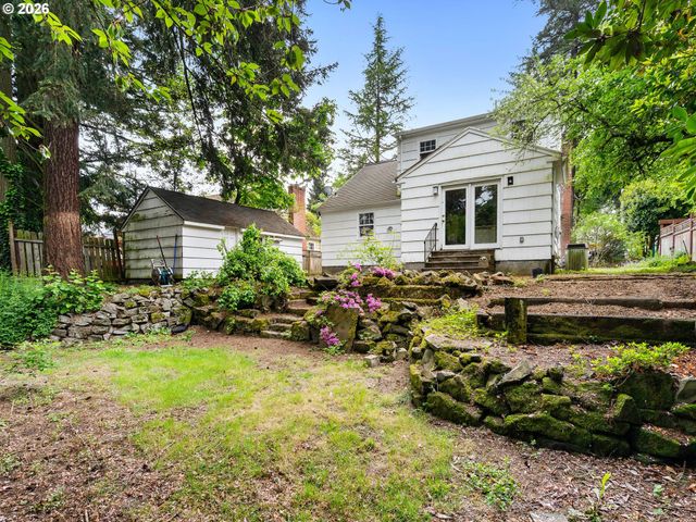 10059 Ne BEECH St, Portland, OR 97220