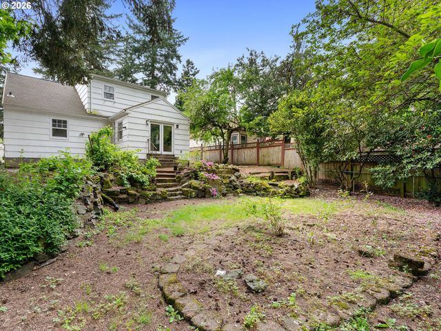 10059 Ne BEECH St, Portland, OR 97220