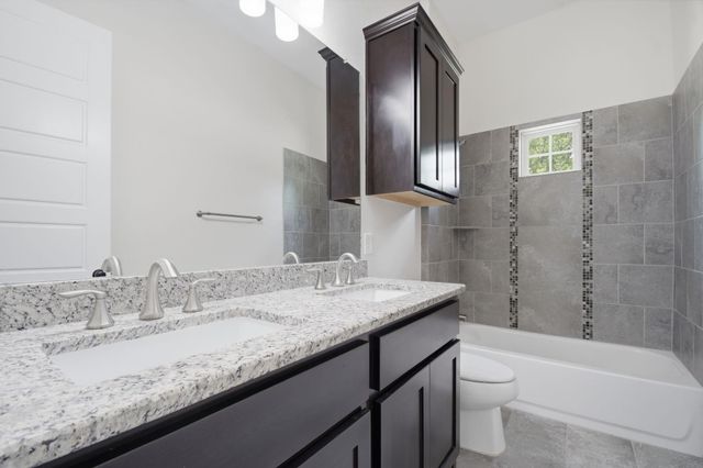 3901 Sansome LN, Round Rock, TX 78681