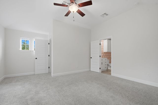 3901 Sansome LN, Round Rock, TX 78681
