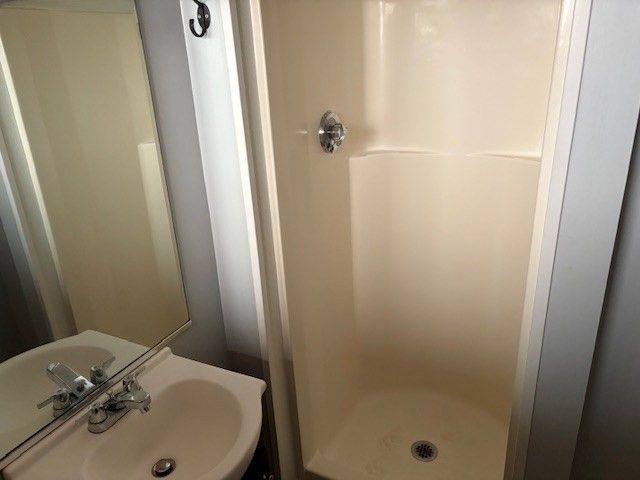 127-129 Massachusetts Ave. 1, North Andover, MA 01845