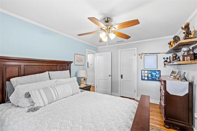 3704 W PLATT STREET, Tampa, FL 33609