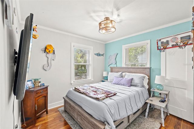 3704 W PLATT STREET, Tampa, FL 33609