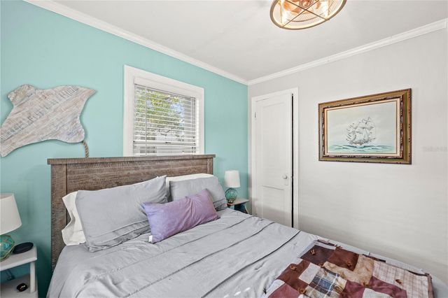 3704 W PLATT STREET, Tampa, FL 33609