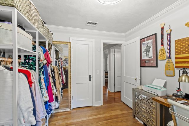 3704 W PLATT STREET, Tampa, FL 33609