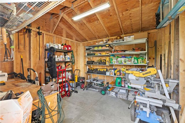 3704 W PLATT STREET, Tampa, FL 33609