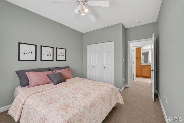 2662 S McKnight Crossing Court, Rock Hill, MO 63124